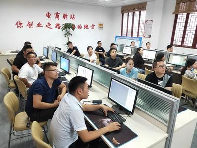 沭陽:電商扶貧驛站成為花木電商“孵化器”